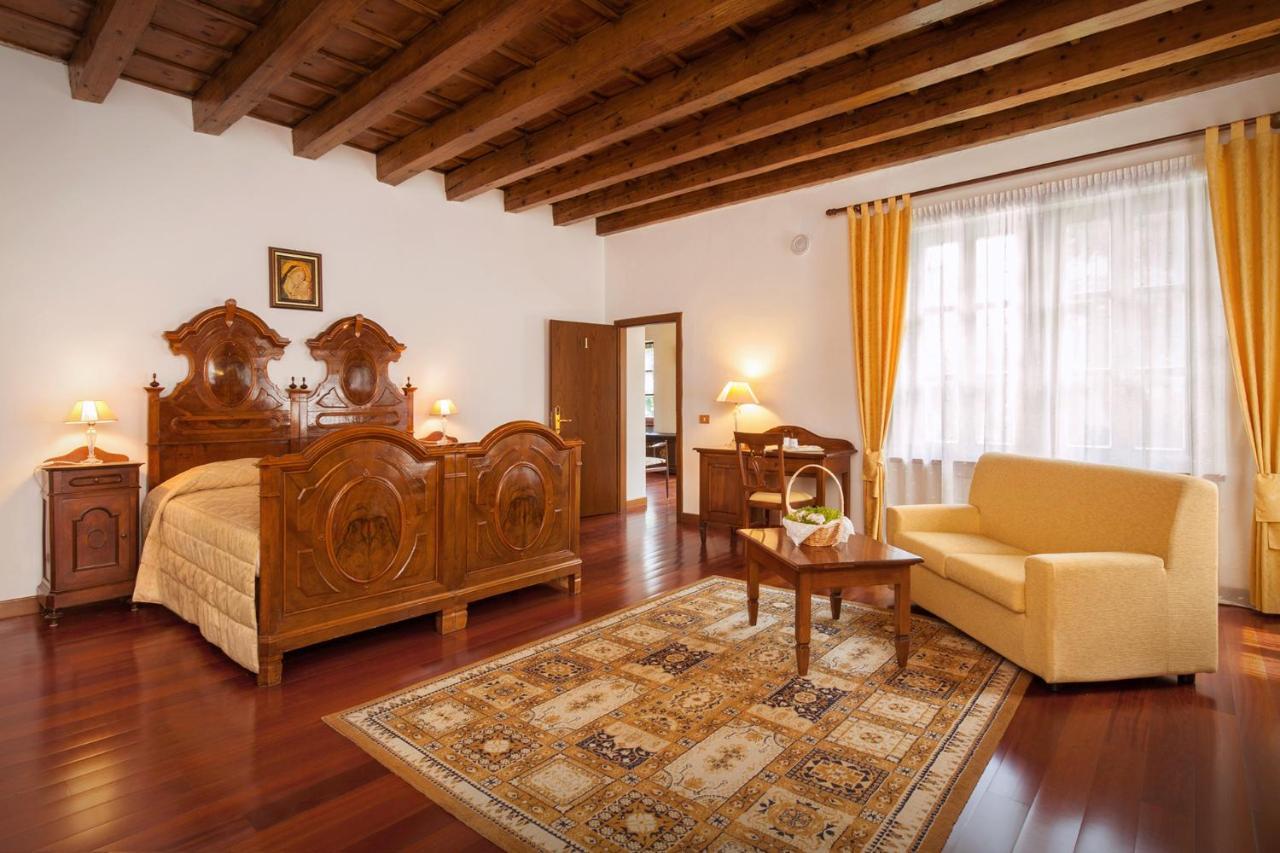 Villa Brignoli Rivalta di Brentino Eksteriør billede